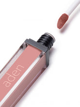 Load image into Gallery viewer, Liquid Lipstick 03 Rosie Brown, 7 ml
